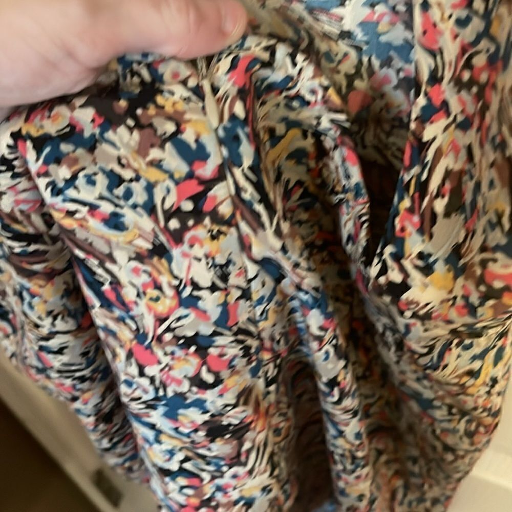 BCBGeneration Mini Dress Multicolored open back pockets size 6 EUC - Picture 10 of 11